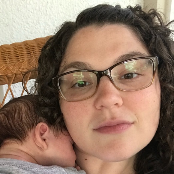 Meet your Posher, Leah - Picture 1 of 1